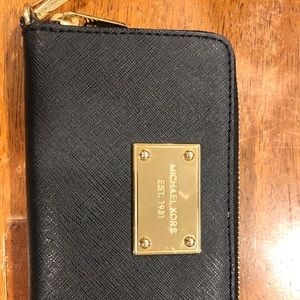 Michael Kors small zip around wristlet